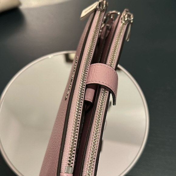 Authentic Michael Kors Women’s Leather Wallet, NWOT Pale Lilac, Silver H… - Picture 7 of 16